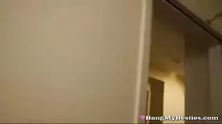 الاختباء والنيك