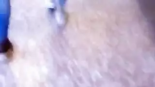 مشاجرة قطط تؤدي إلى اختراق شرجي مزدوج مع رجل محظوظ