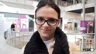 امرأة سمراء الفرنسية مارس الجنس من قبل رجل عربي