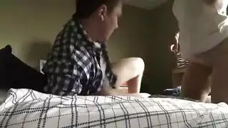 تنزيل القحبة أم بزاز كبيرة