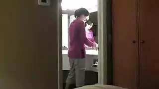 زلّقها وادخل كسها الضيق بقوة