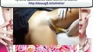 خيال الجنس الجماعي: أرجل كلوي المتقشرة تُعلق بقضيبين