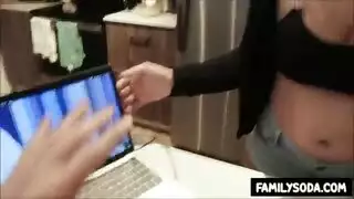 اغتصاب لام بالقوة