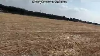 خادمة تفتح فرجها لرئيسها