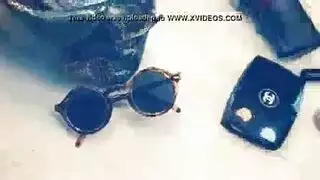 مراهقة مشاغبة تأخذ ضرب شرج قاسي