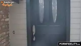 الأخ واخته لوحدهم