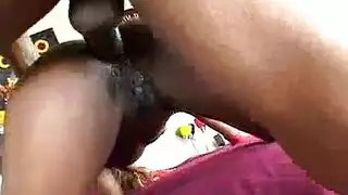 عضو ضخم ينفجر بنافورة مني إباحية