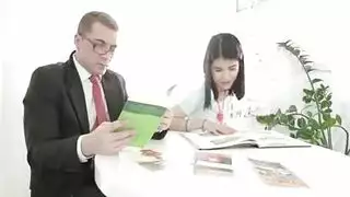 غريب اللغة السويدية نافذة او شباك