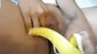 شرموطه لا تشبع تركب زب عملاق صريح