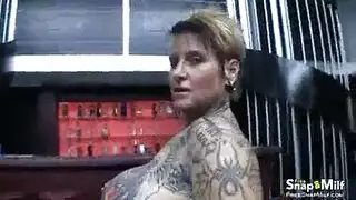غريب كبير الثدي اللغة الفارسية