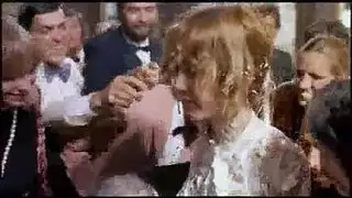 عاهرة روسية مترجمة في مشهد بورن صريح