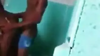 أفلام سودانية إباحية: أجهزة سوداء كبيرة وفتحات ضيقة