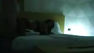 المرة الأولى شرجياً: مؤخرة عذراء تتعرض للضرب المكثف