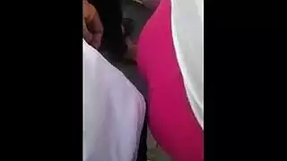 إكس إكس إكس بالحجاب: ثنائي عنيف مع فعل اختراق مزدوج