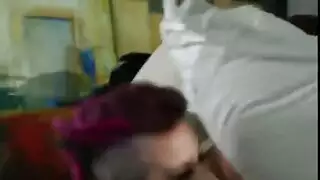 امي تستمني في سريري
