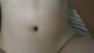 فيديو منزلي صريح لساني ليون تمارس الجنس مع رجلين